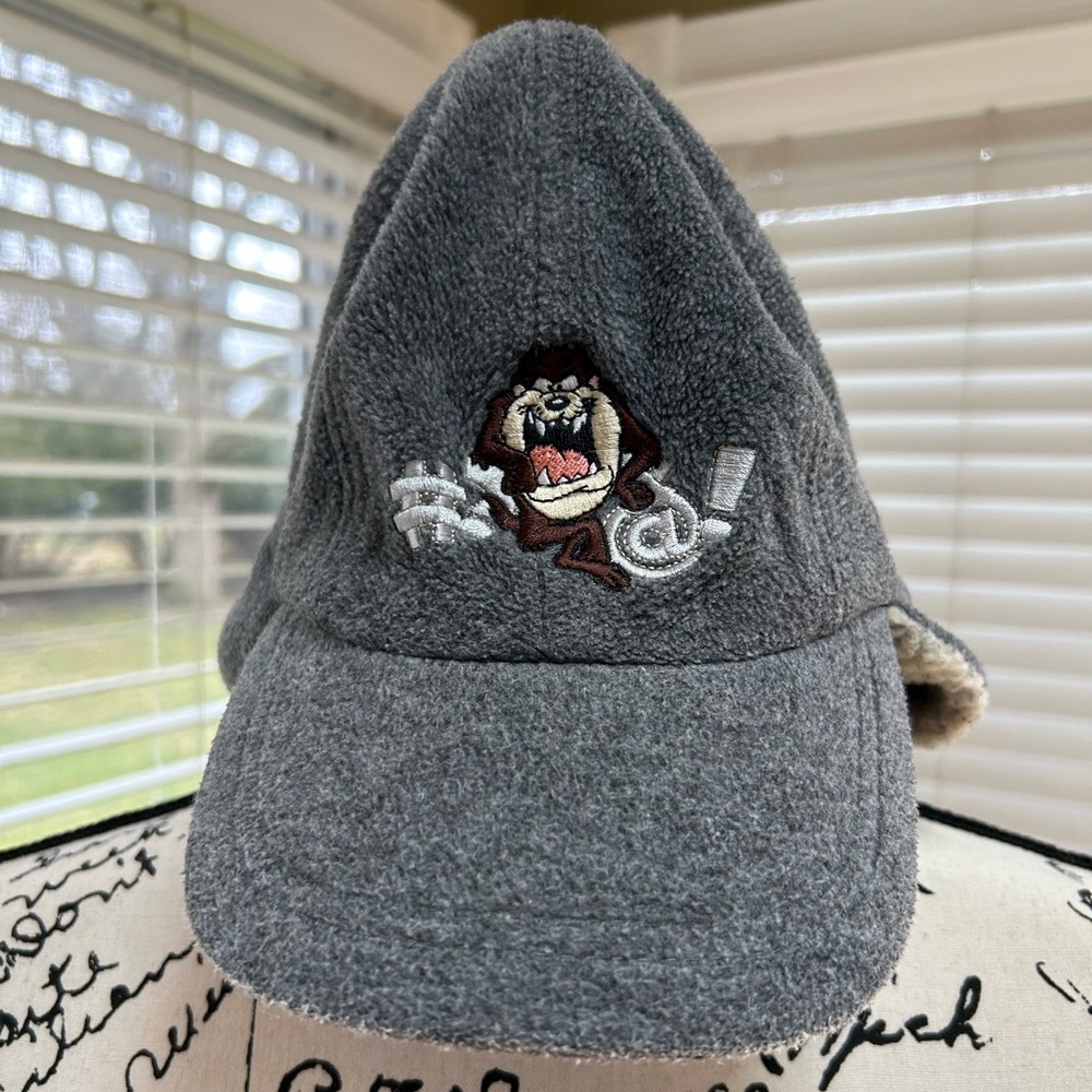 VINTAGE TAZ Tasmanian Devil Ear Flap Hat, WB Store (RARE!).